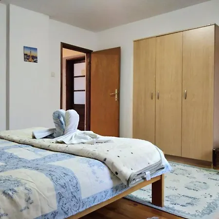 Apartment Sanja *