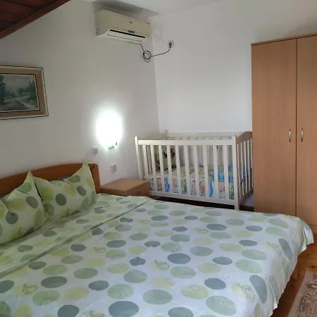 Apartment Sanja *